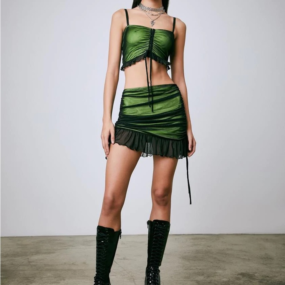Dollskill- Current Mood